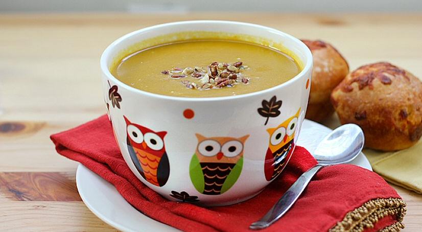 Cómo servir y tomar la sopa