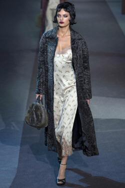 Louis Vuitton Louis Vuitton