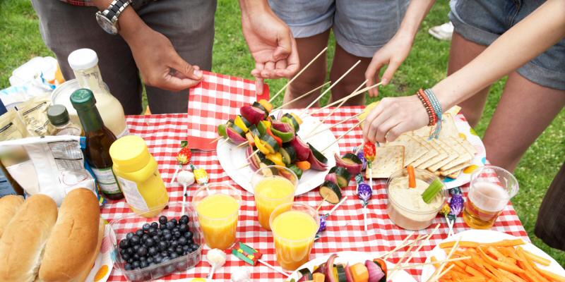 10 estrategias para festejar sin engordar